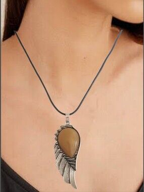 Elegant Silver Wing Natural Stone Pendant w/ Cord Necklace NWOT